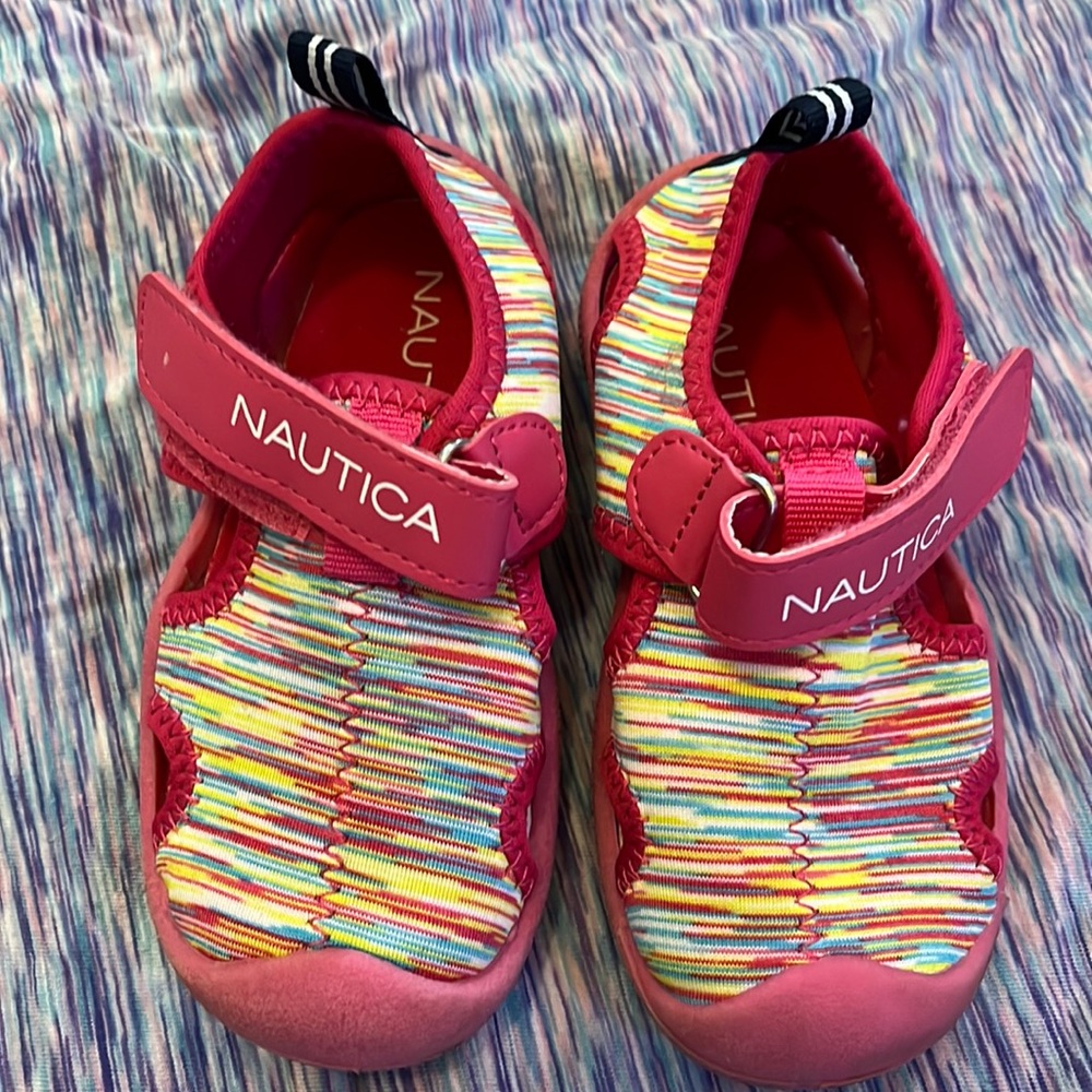 Toddler Girls Nautica water shoes size 7